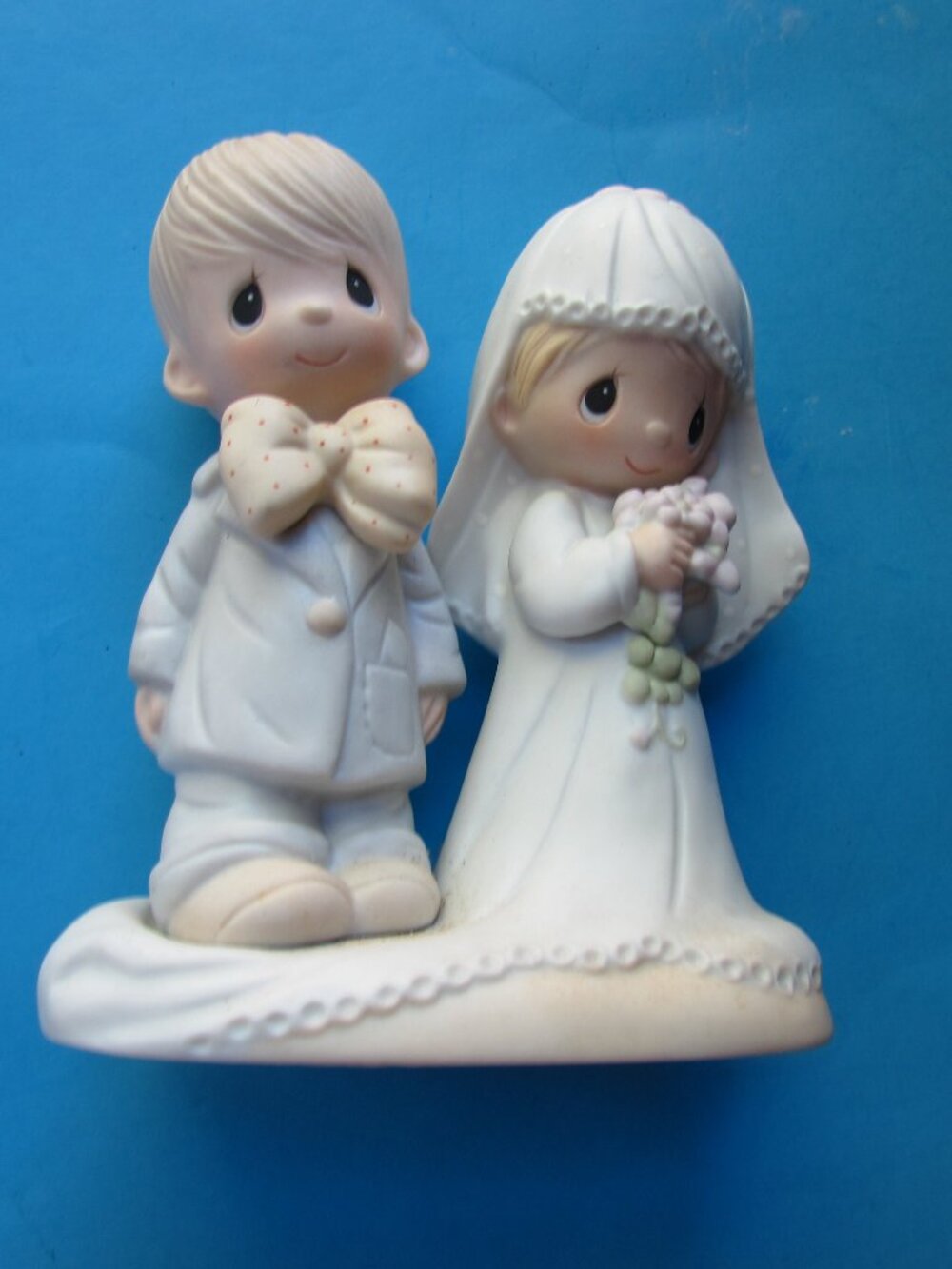 Precious Moments Wedding Couple Figurine Enesco